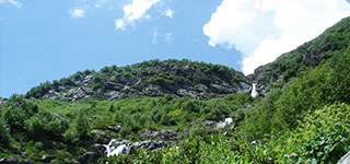 Тропа к Санчарским водопадам Ущелье Санчаро 6